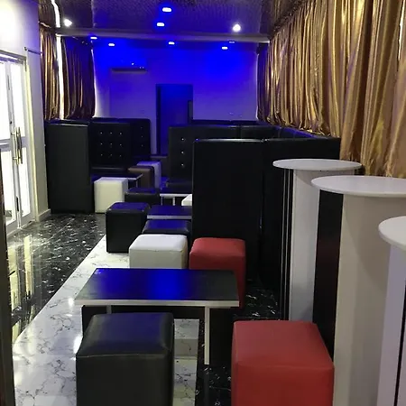 Toprate Luxury Hotel Owerri